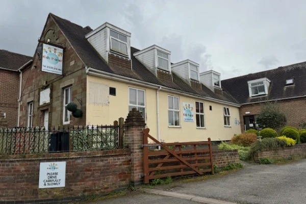 Donisthorpe nursery image